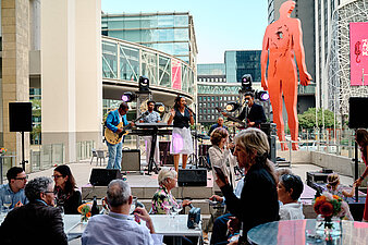 Ein Jubiläum will gebührend gefeiert werden: Impressionen von den After-Party-Celebrations.